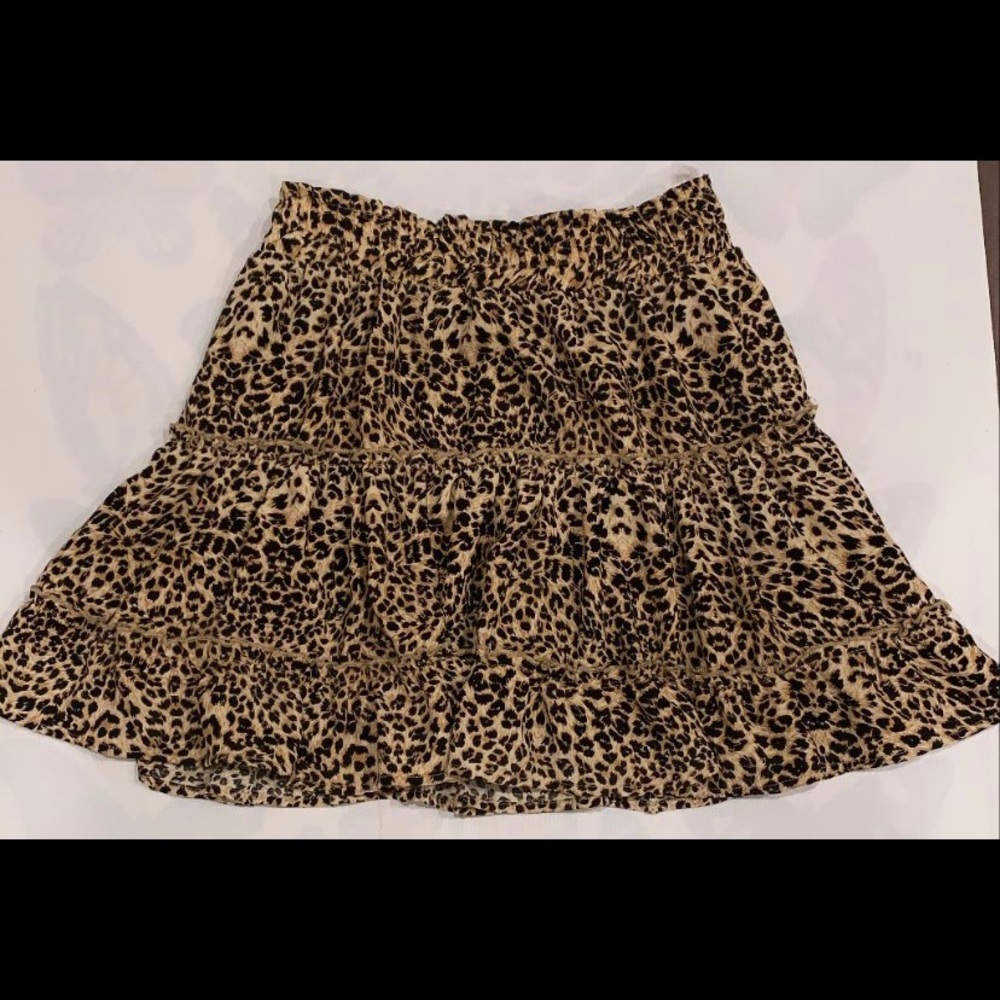 Cheetah print skirt!